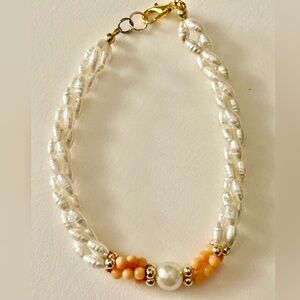 NWOT Bracelet white Freshwater Rice Pearls & Coral 🪸 beads 3-strand twist, 7.78”